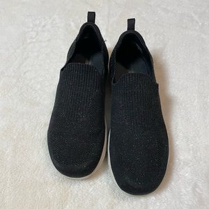 Black Sparkly Skechers Go Walk